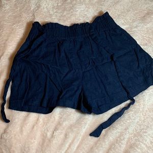 Shorts added belt